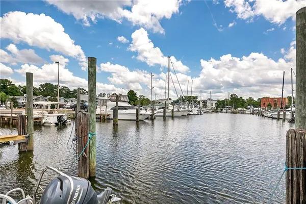 $372,000 | 404 Tchefuncte Oaks Drive, Unit 404, Mandeville, LA 70471