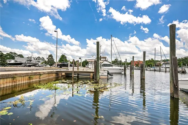 $372,000 | 404 Tchefuncte Oaks Drive, Unit 404, Mandeville, LA 70471