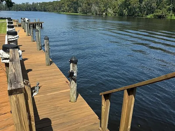 $369,500 | 404 Tchefuncte Oaks Drive, Unit 404, Mandeville, LA 70471