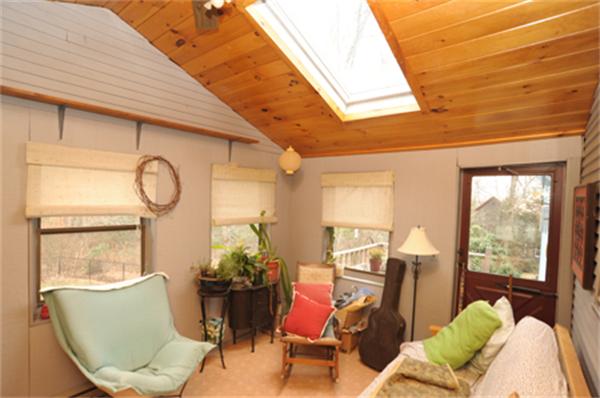 136 Fomer Road Southampton, MA 01073 - Photo 13 of 21