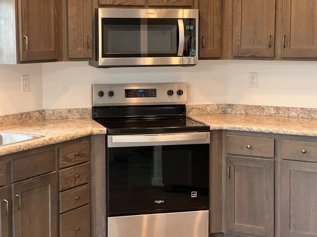 29 Lowell Road, Unit 43 Salem, NH 03079 - Photo 7 of 26