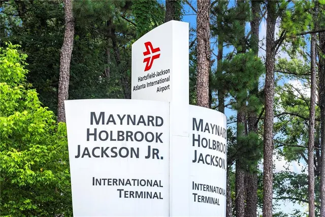 $584,000 | 1458 Obie Avenue Southeast, Atlanta, GA 30315