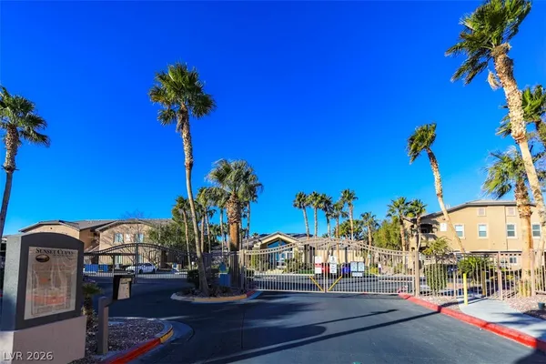 $1,450 | 8985 South Durango Drive, Unit 2033, Las Vegas, NV 89113