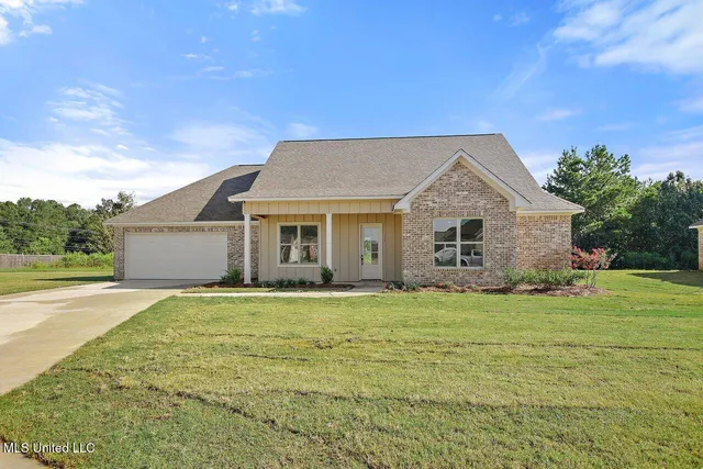 $399,900 | 116 Trace Pointe Place, Clinton, MS 39056