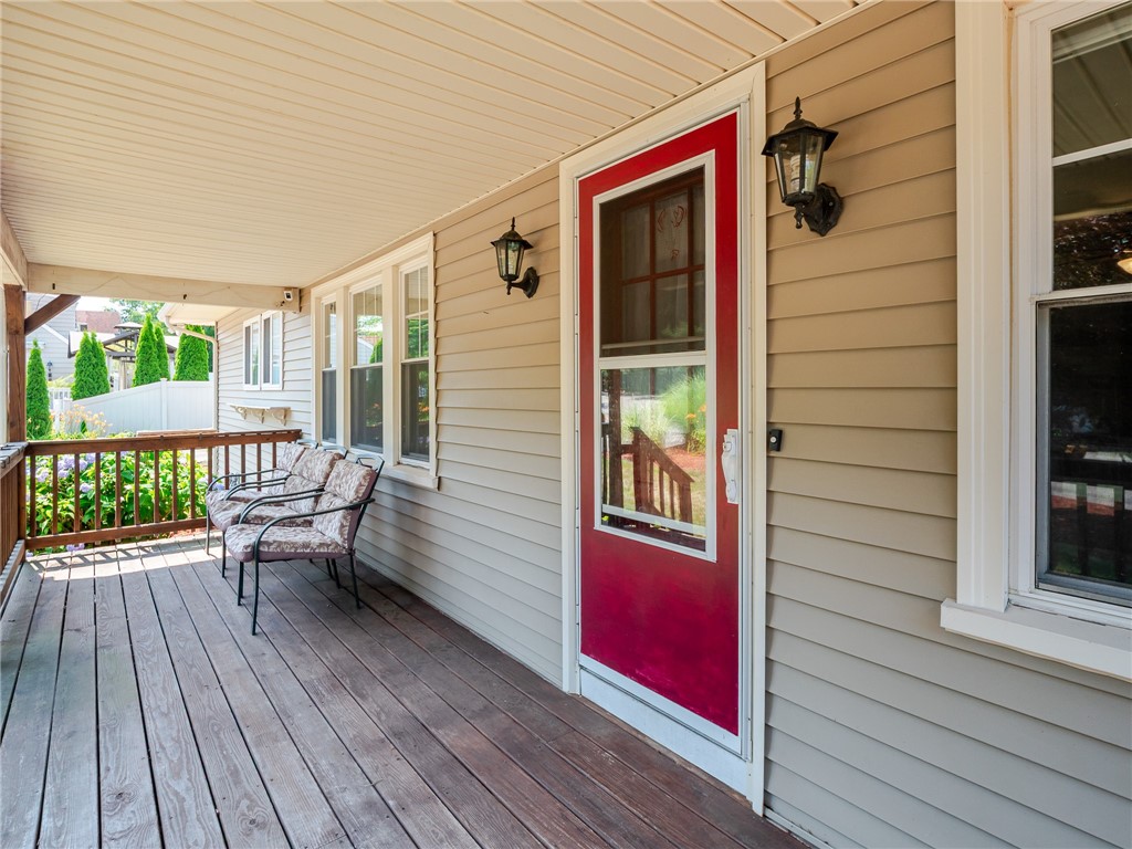 117 Sand Pond Road Warwick, RI 02888 - Photo 6 of 34