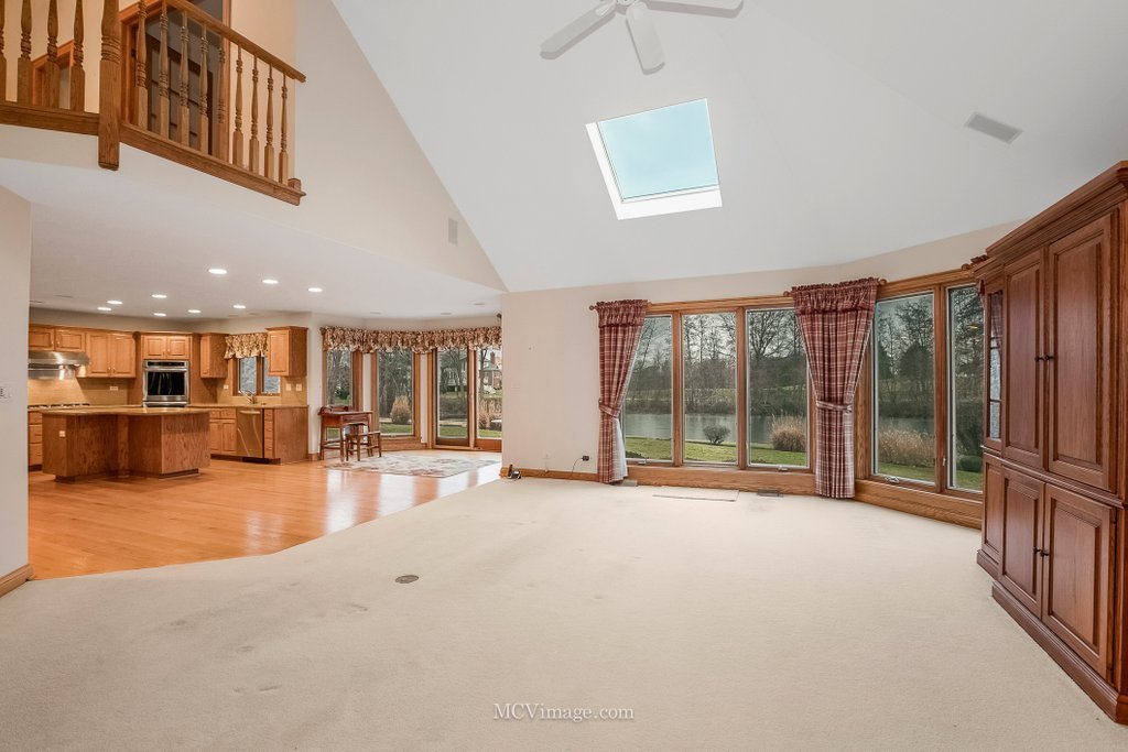 27 Ruffled Feathers Drive Lemont, IL 60439 - Photo 11 of 63 Gallery Image 11