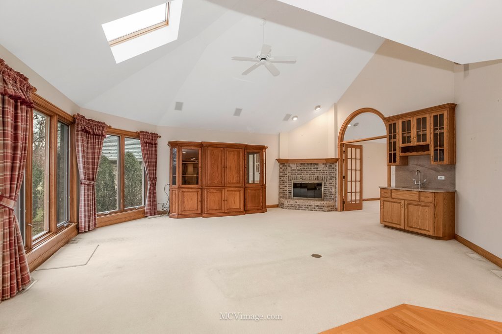 27 Ruffled Feathers Drive Lemont, IL 60439 - Photo 13 of 63 Gallery Image 13