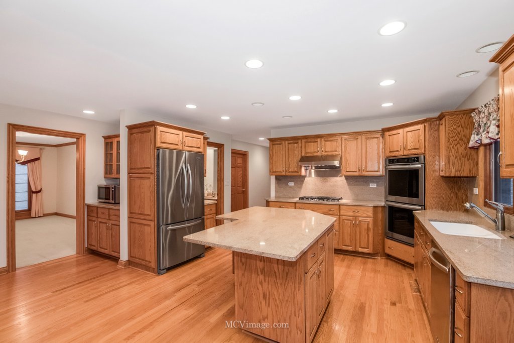 27 Ruffled Feathers Drive Lemont, IL 60439 - Photo 18 of 63 Gallery Image 18