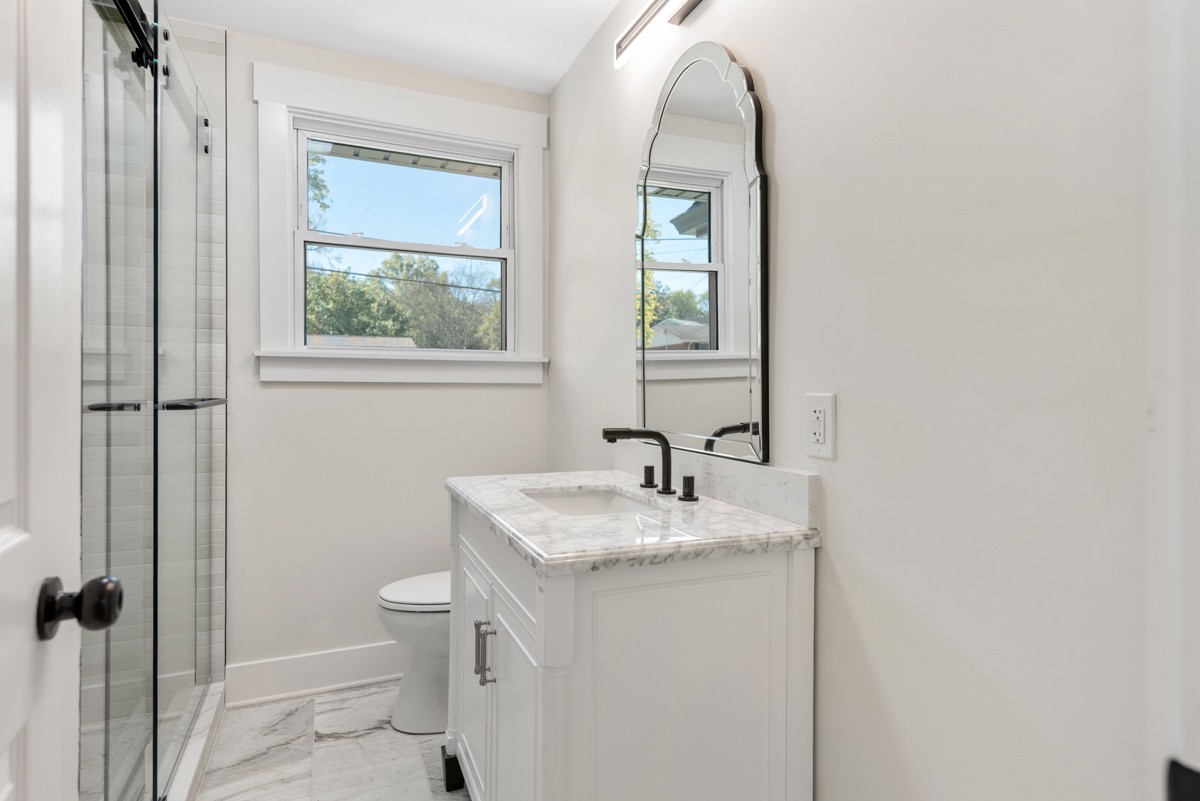 612 May Drive Madison, TN 37115 - Photo 20 of 46 a bathroom with a sink toilet and shower