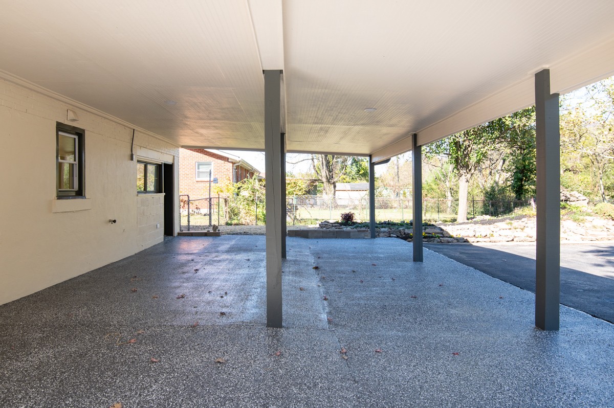 612 May Drive Madison, TN 37115 - Photo 40 of 46 a view of an empty room and window