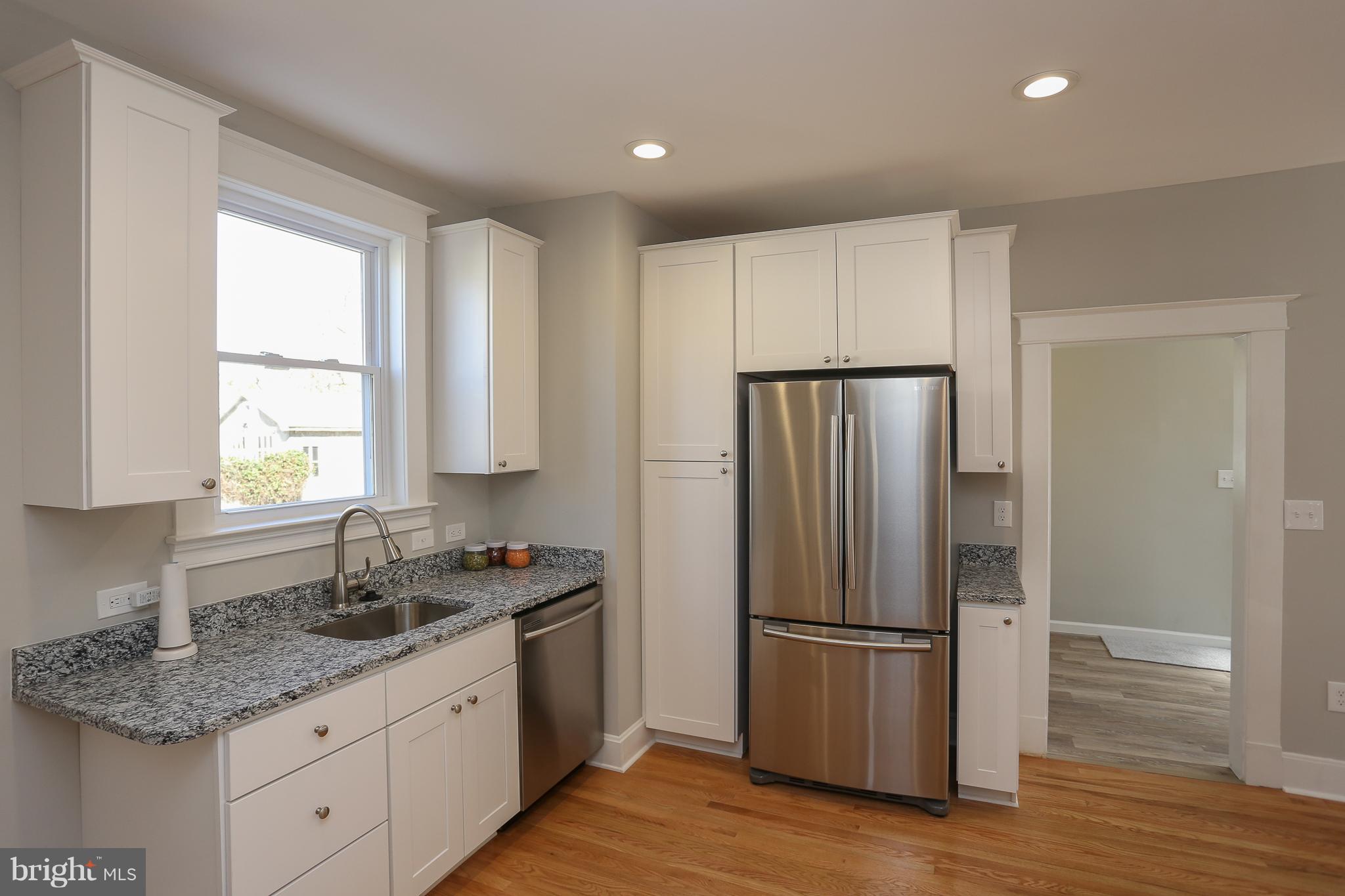 1221 Elm Ridge Avenue Baltimore, MD 21229 - Photo 9 of 30 Enough space for the whole family