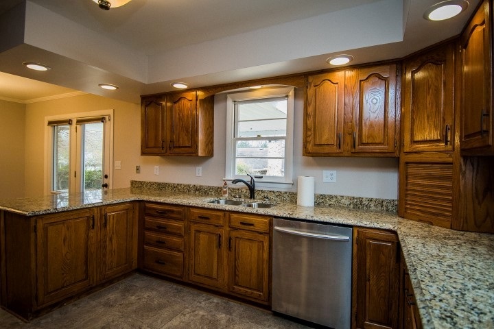 1611 Audubon Road Vincennes, IN 47591 - Photo 8 of 25 Gallery Image 8