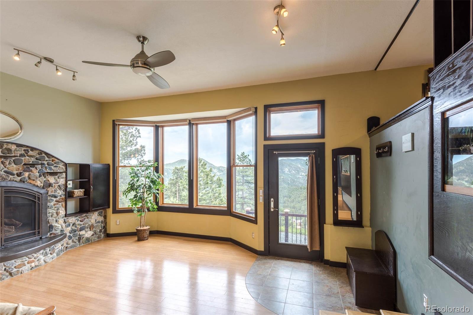 11753 Hillcrest Road Golden, CO 80403 - Photo 6 of 39 Gallery Image 6