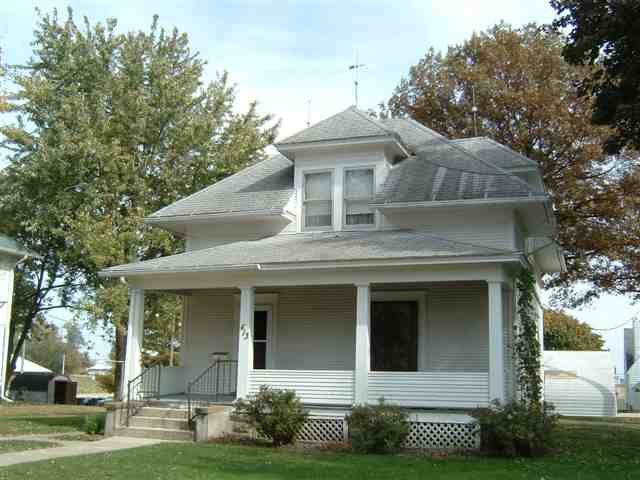 413 Maple Street Bennett, IA 52721 - Photo 1 of 11 Gallery Image 1