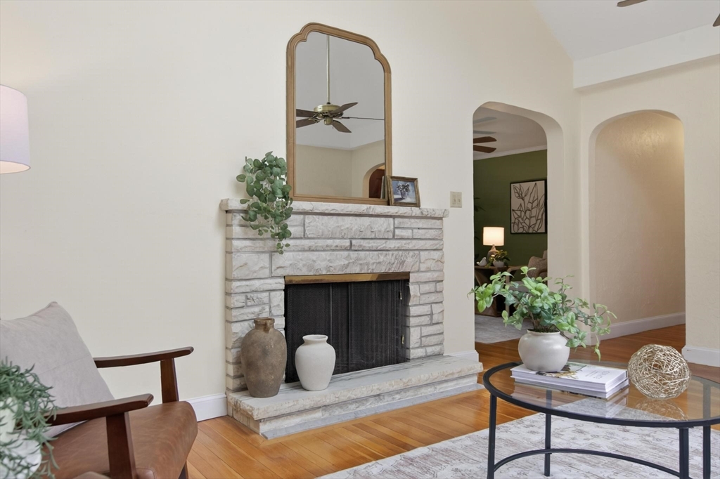 18 Williams Road Lynnfield, MA 01940 - Photo 8 of 40