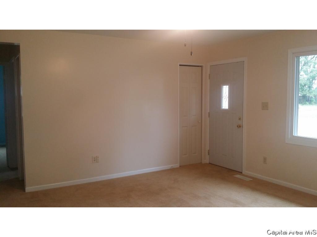 1101 South Livingston Street Springfield, IL 62703 - Photo 3 of 14 Gallery Image 3