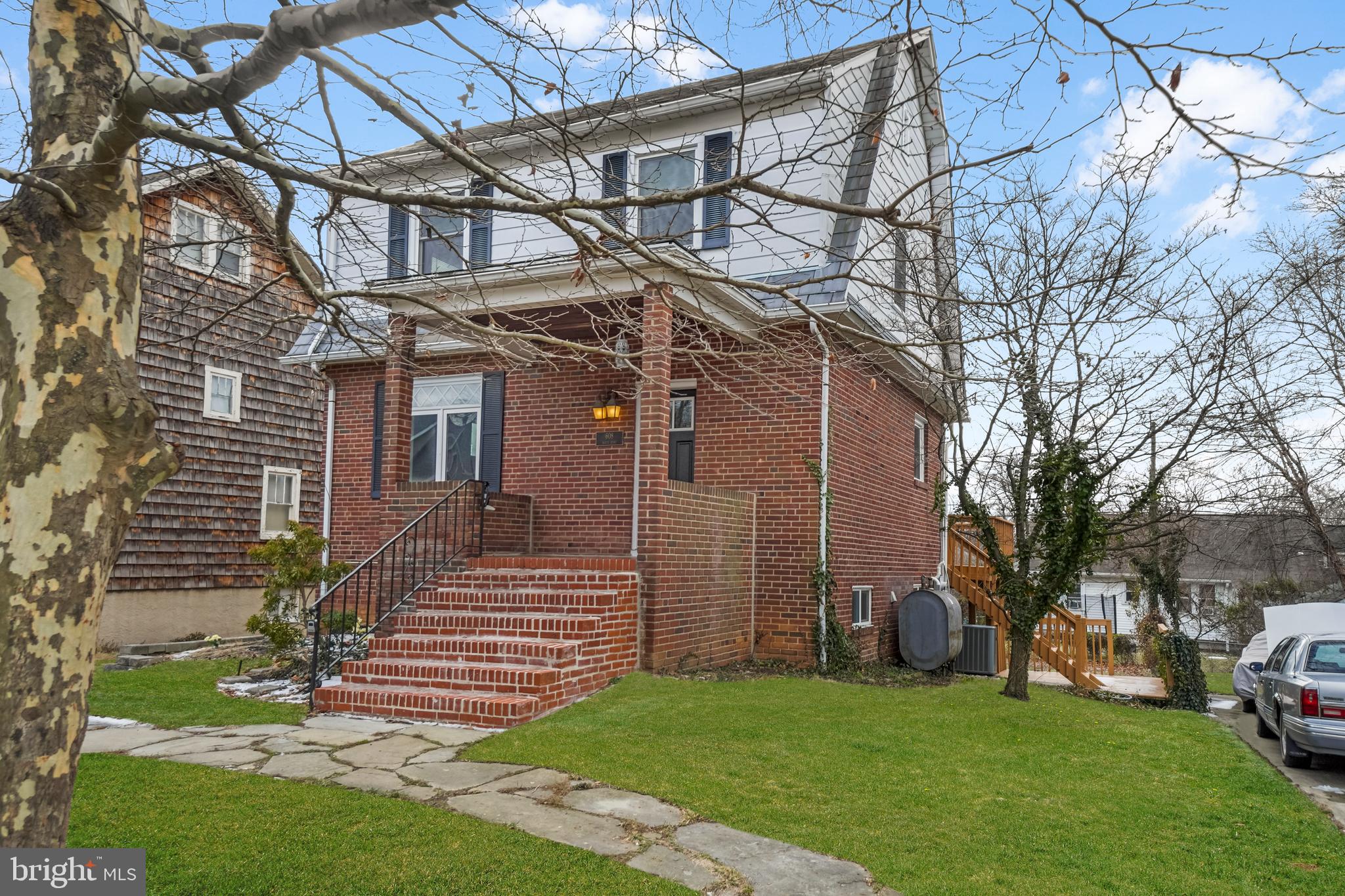 608 North Bend Road Baltimore, MD 21229 - Photo 1 of 31 Brick, slate roof, good bones