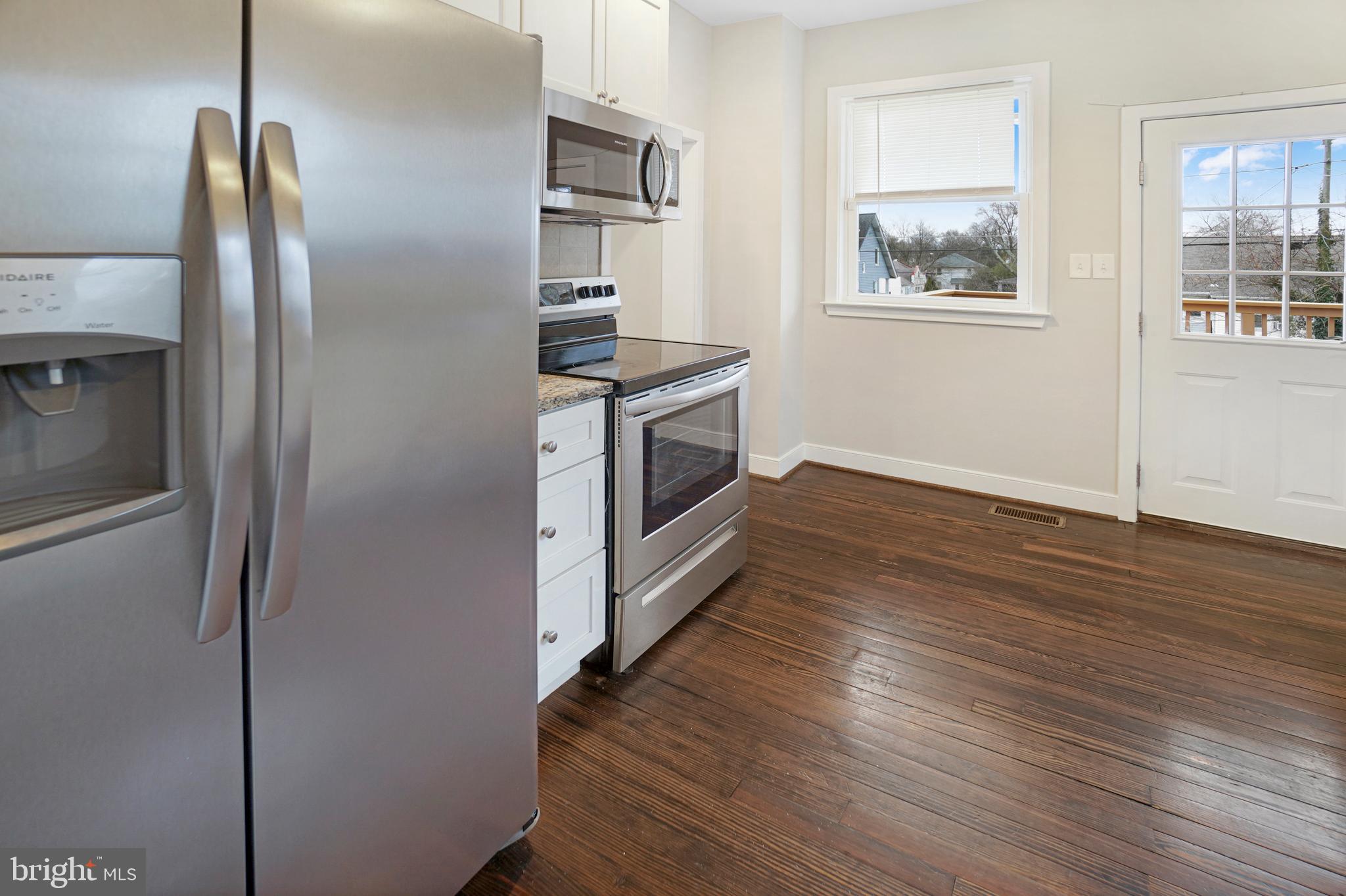 608 North Bend Road Baltimore, MD 21229 - Photo 11 of 31 upgrade appliances