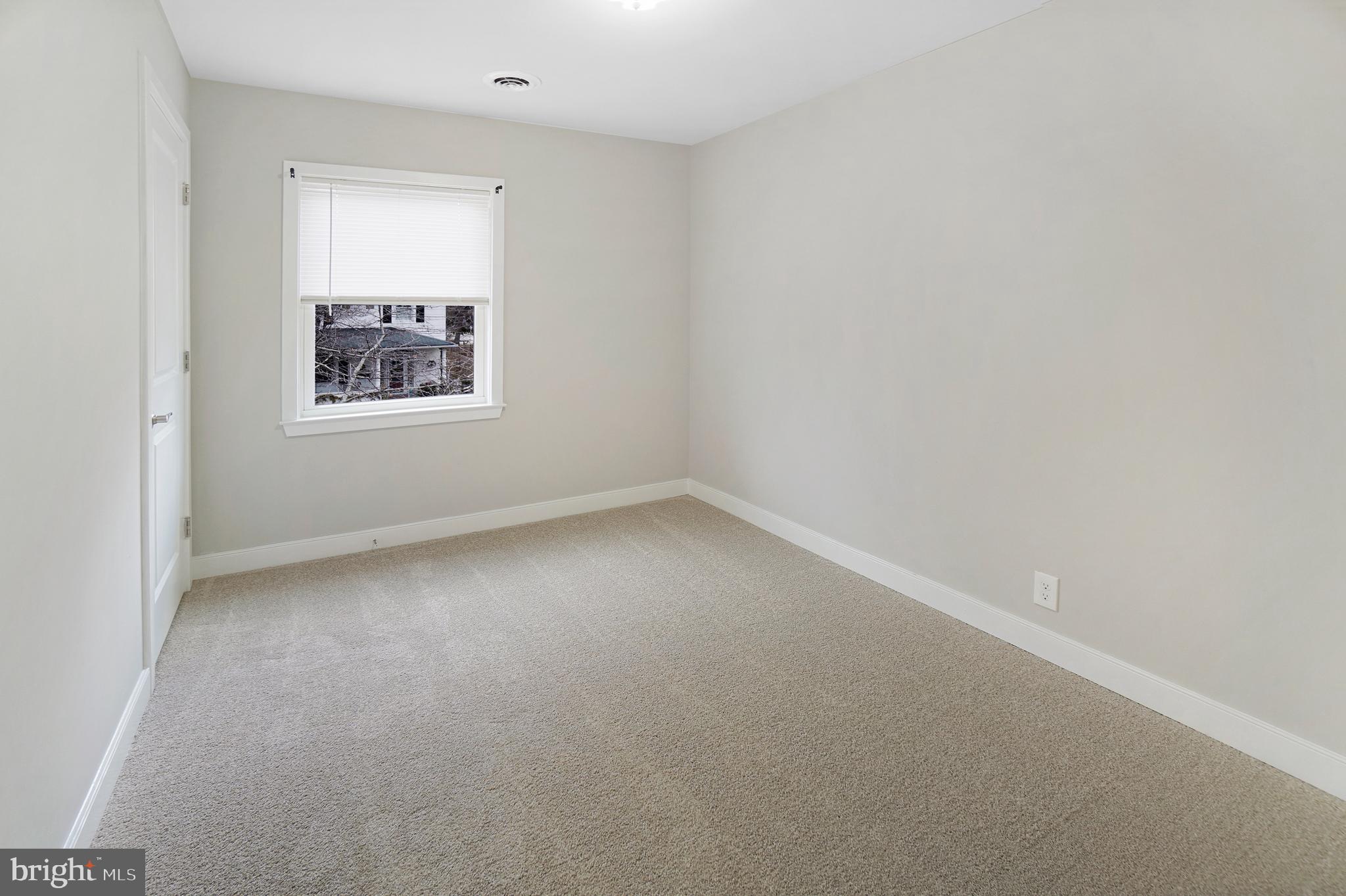 608 North Bend Road Baltimore, MD 21229 - Photo 14 of 31 bed 1