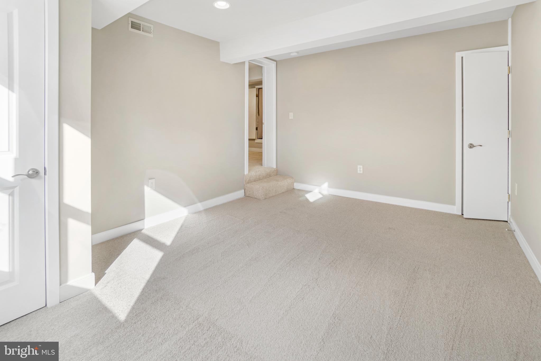 608 North Bend Road Baltimore, MD 21229 - Photo 24 of 31 bed 4 another angle