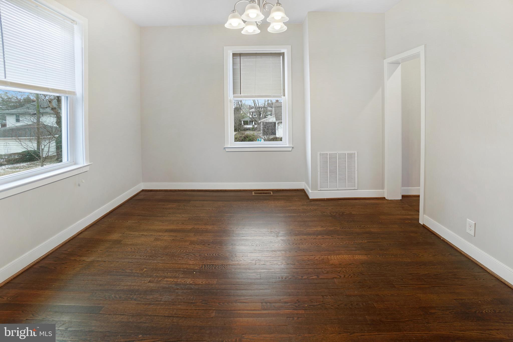 608 North Bend Road Baltimore, MD 21229 - Photo 9 of 31 dinning room