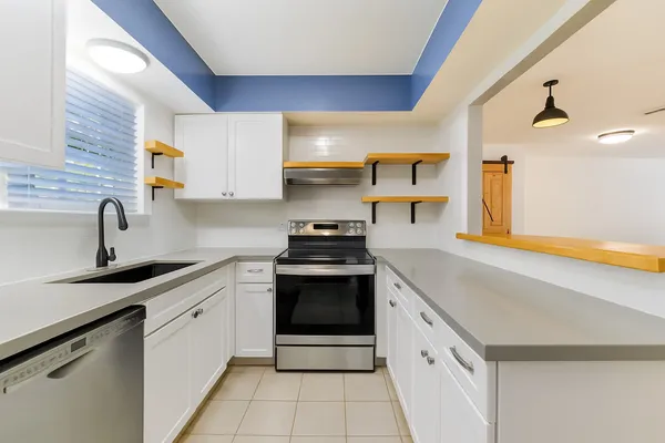 $189,999 | 12973 Trail Hollow Drive, Unit A, Houston, TX 77079
