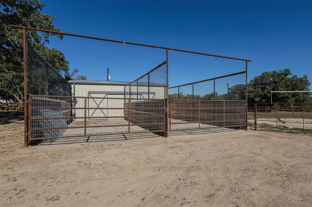111 Deerfield Road Paradise, TX 76073 - Photo 36 of 39 Barn