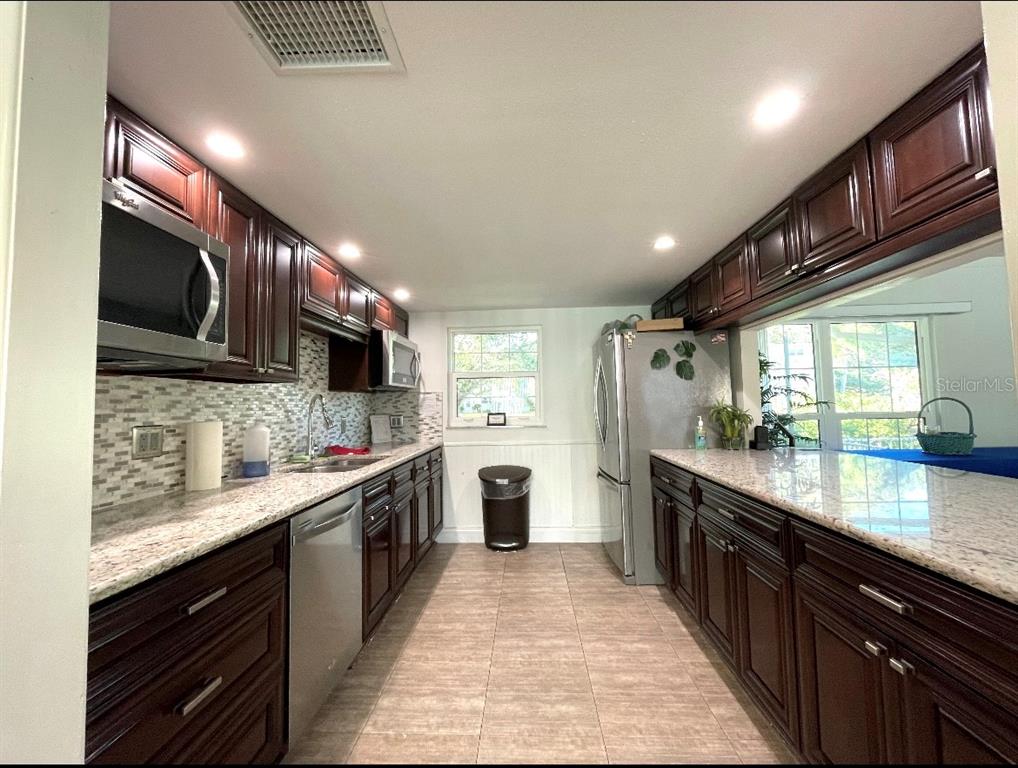 920 Virginia Street, Unit 303 Dunedin, FL 34698 - Photo 21 of 25