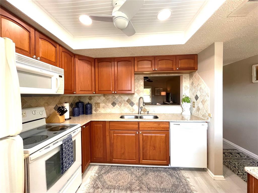 920 Virginia Street, Unit 303 Dunedin, FL 34698 - Photo 4 of 25