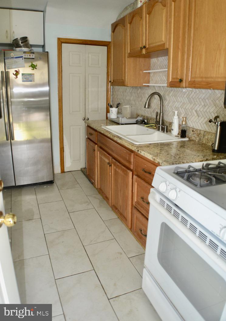 7911 Kavanagh Road Dundalk, MD 21222 - Photo 11 of 23