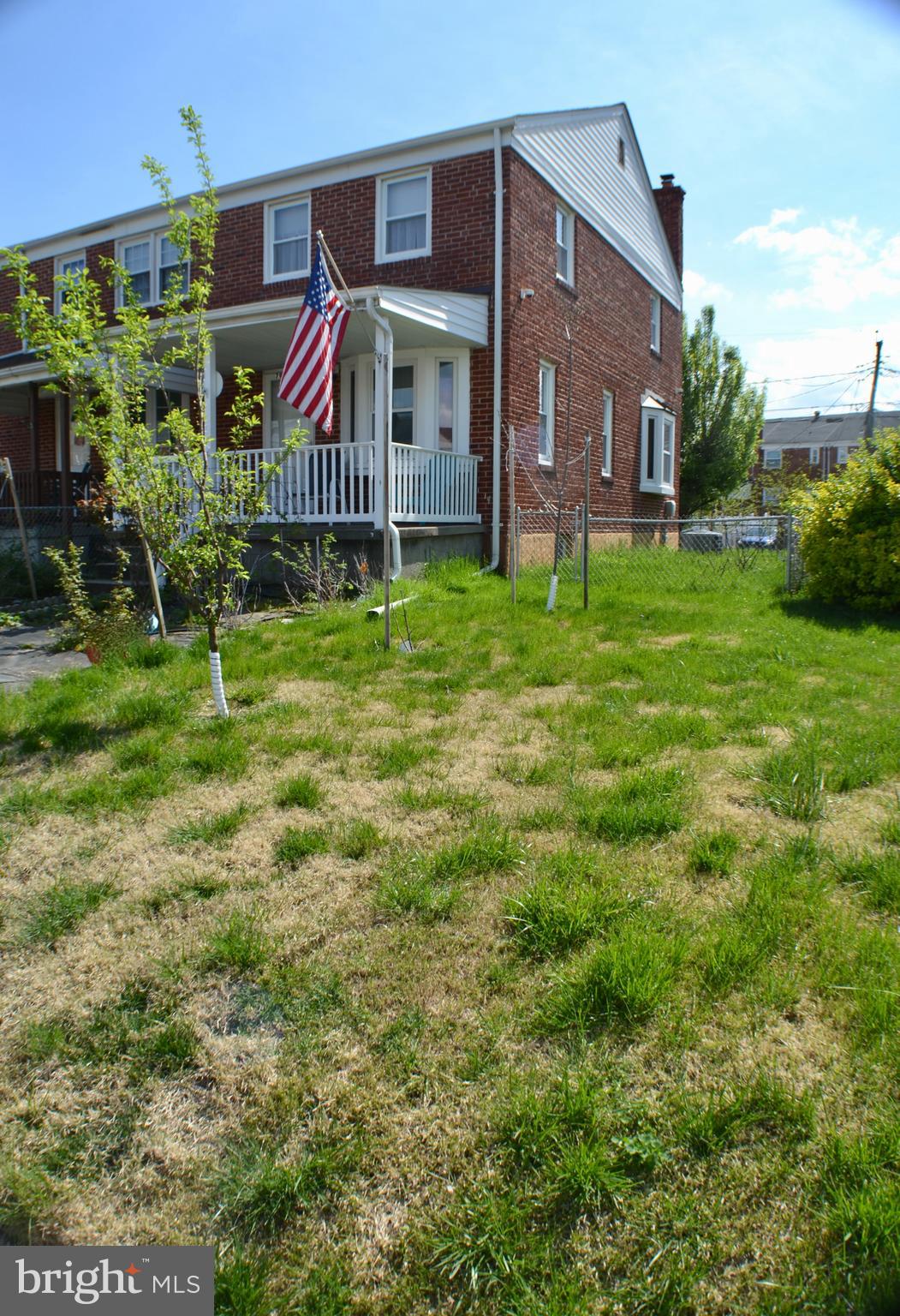7911 Kavanagh Road Dundalk, MD 21222 - Photo 4 of 23 End Unit has a Great Side Yard