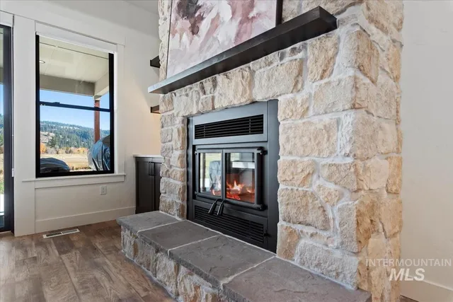 $1,048,000 | 42 Singing Spring Way Garden Valley, Garden Valley, ID 83622