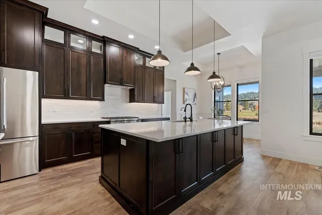 $1,048,000 | 42 Singing Spring Way Garden Valley, Garden Valley, ID 83622