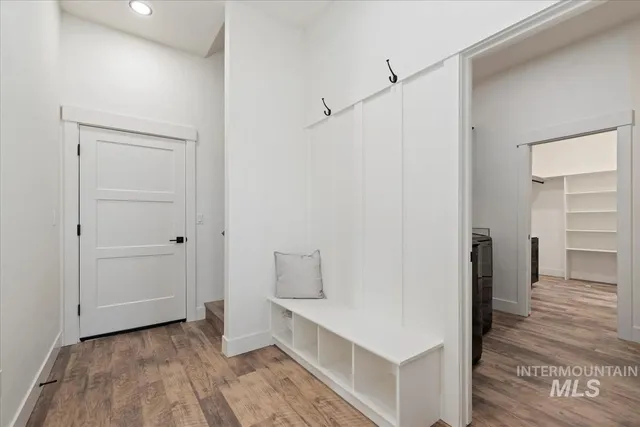 $1,048,000 | 42 Singing Spring Way Garden Valley, Garden Valley, ID 83622