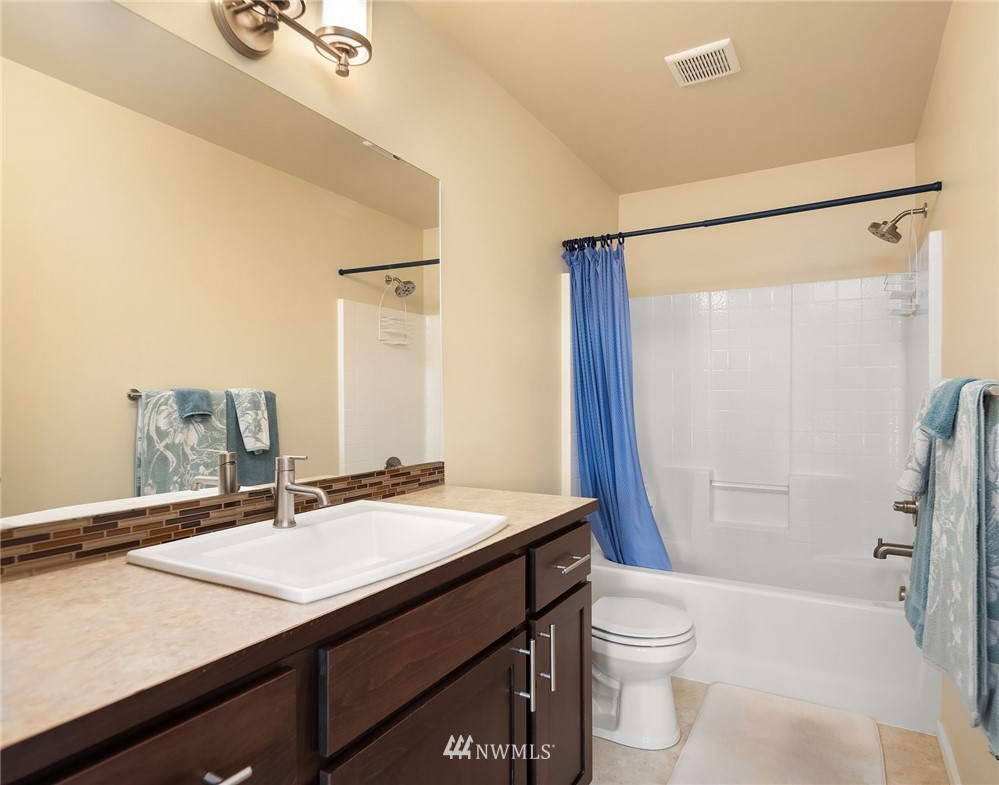 2115 201st Place Southeast, Unit P103 Bothell, WA 98012 - Photo 16 of 20 Gallery Image 16