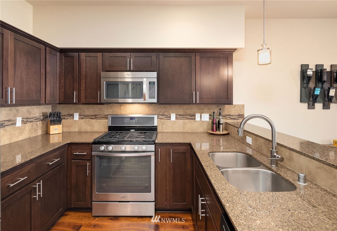 2115 201st Place Southeast, Unit P103 Bothell, WA 98012 - Photo 7 of 20 Gallery Image 7