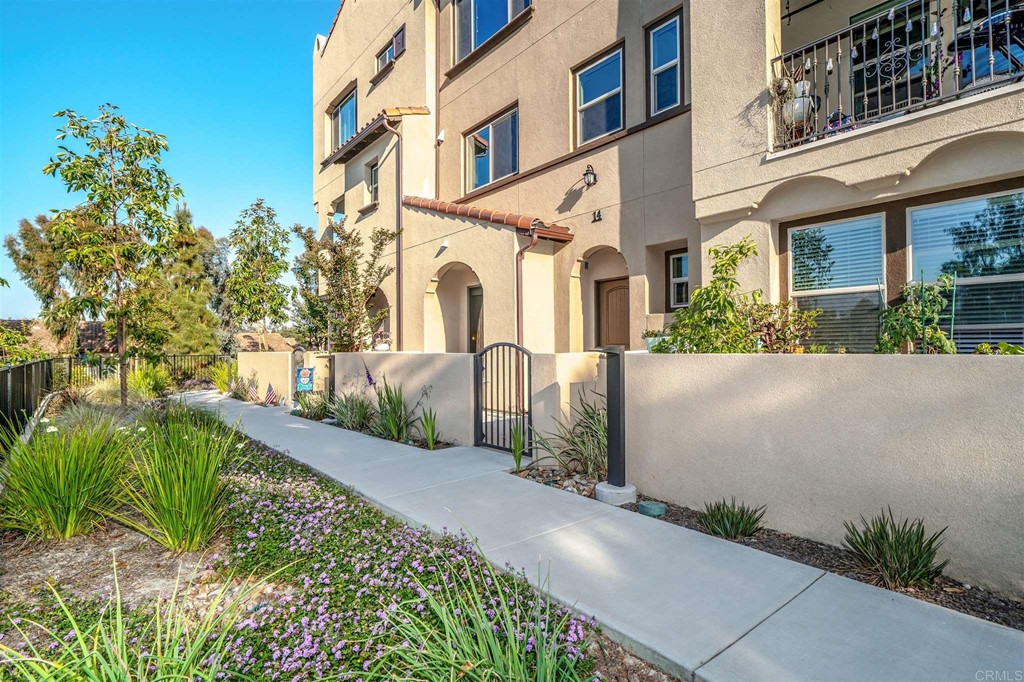 1569 Castillo Way, Unit 14 Vista, CA 92081 - Photo 16 of 21