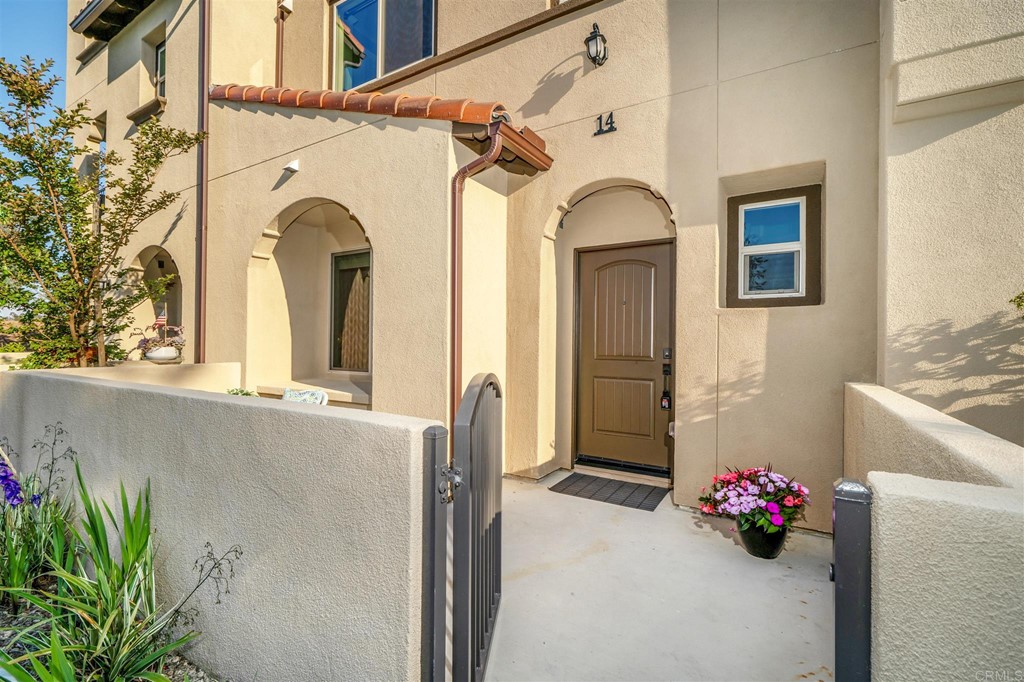 1569 Castillo Way, Unit 14 Vista, CA 92081 - Photo 17 of 21