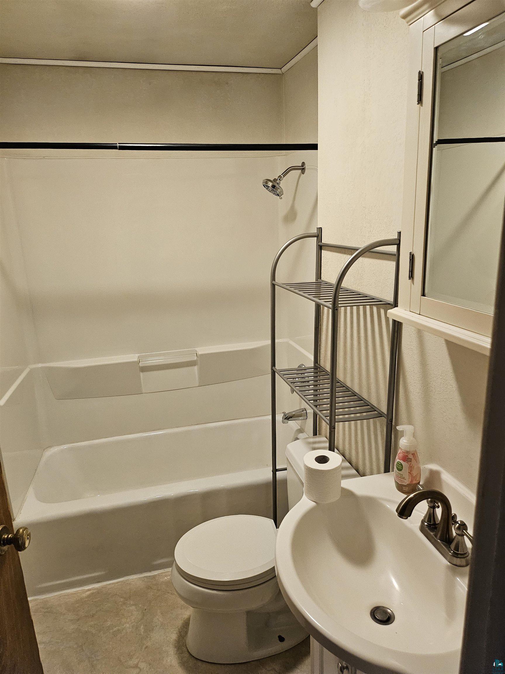 3990 Martin Road Duluth, MN 55803 - Photo 8 of 16