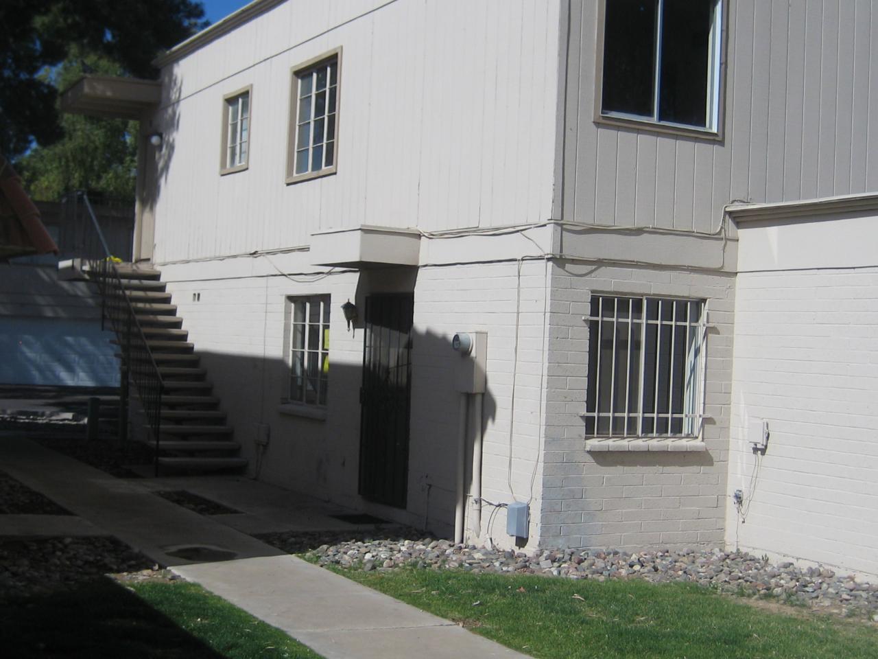 2685 West Ocotillo Road, Unit 2 Phoenix, AZ 85017 - Photo 1 of 6 Front of Condo
