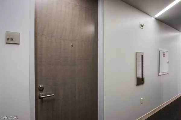 $2,100 | 3722 South Las Vegas Boulevard, Unit 810, Las Vegas, NV 89158
