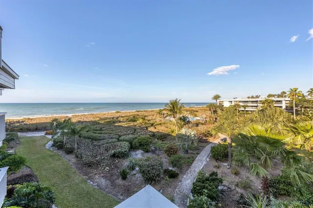 $5,500 | 5757 Gulf Of Mexico Drive, Unit 305, Longboat Key, FL 34228