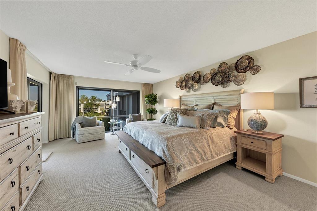 5757 Gulf Of Mexico Drive, Unit 305 Longboat Key, FL 34228 - Photo 23 of 51