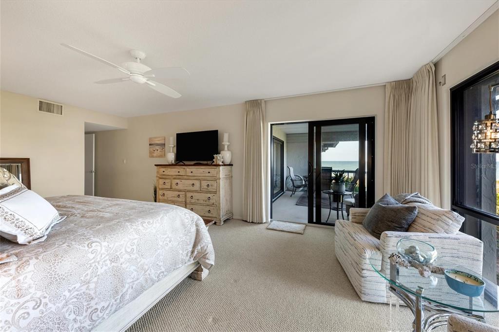 5757 Gulf Of Mexico Drive, Unit 305 Longboat Key, FL 34228 - Photo 25 of 51