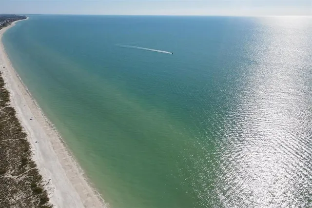 $5,500 | 5757 Gulf Of Mexico Drive, Unit 305, Longboat Key, FL 34228