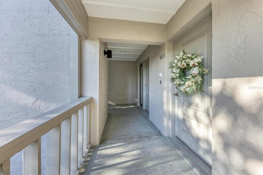 5757 Gulf Of Mexico Drive, Unit 305 Longboat Key, FL 34228 - Photo 5 of 51