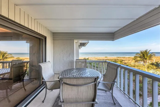 $5,500 | 5757 Gulf Of Mexico Drive, Unit 305, Longboat Key, FL 34228