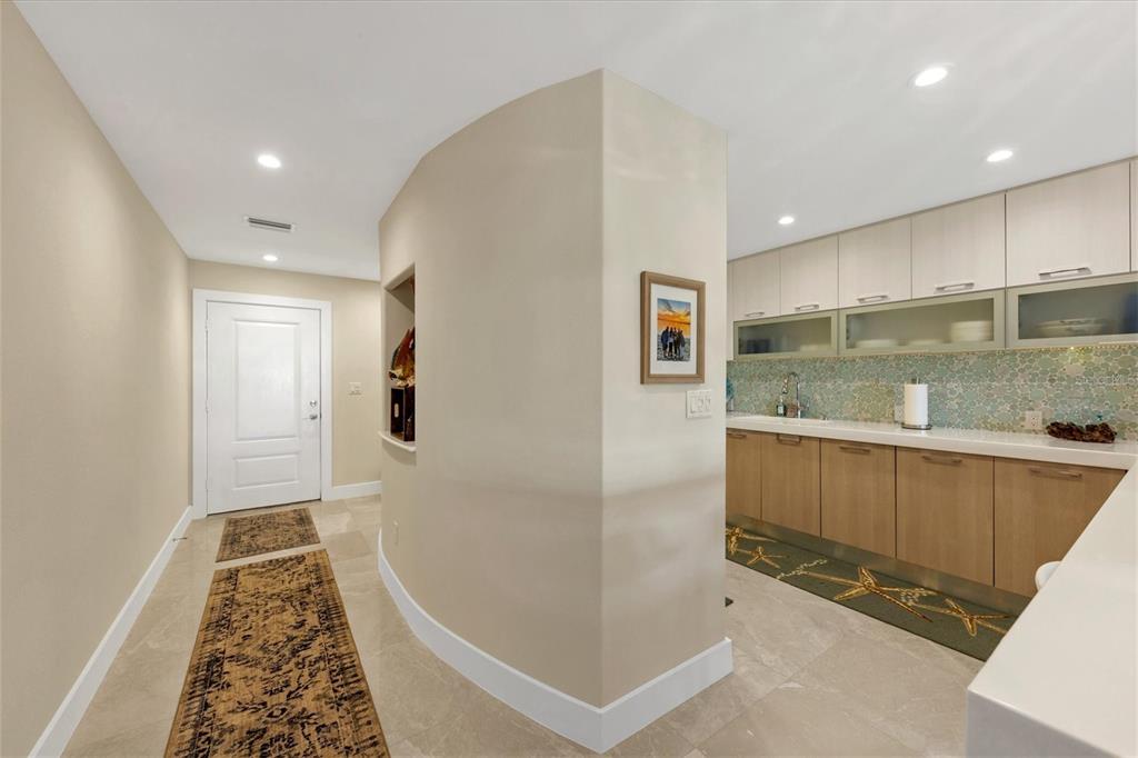 5757 Gulf Of Mexico Drive, Unit 305 Longboat Key, FL 34228 - Photo 8 of 51