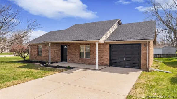 $219,500 | 115 Sunnyside Drive, Charlestown, IN 47111