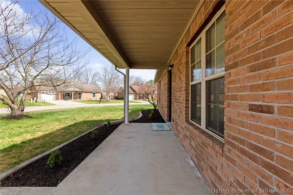 $219,500 | 115 Sunnyside Drive, Charlestown, IN 47111